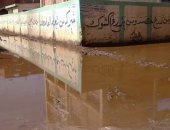 "سيبها علينا".. أهالى قرية شنبارة بالزقازيق يشكون غياب خدمات الصرف الصحى