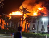 صور.. حريق هائل فى عشتين برأس البر والحماية المدنية تدفع بـ 3 سيارات إطفاء