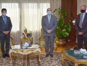 وزيرا الطيران والرياضة ورئيس الاتحاد الدولى لليد يبحثون استضافة مونديال 2021