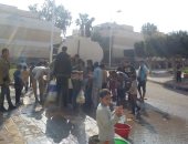 تخفيض ضغوط المياه 4 أيام بحي غرب المنصورة لأعمال تطهير وغسيل المروقات