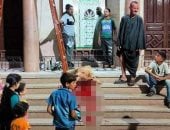 أهالى قرية البوها بالدقهلية يذبحون شاة على باب المسجد احتفالا بعودة الصلاة