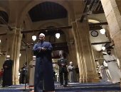 حى على الصلاة.. أول صلاة فى الجامع الأزهر بعد قرار الحكومة بفتح المساجد