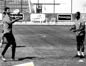 وصلة تدريب خاصة بين الشناوى وأليو ديانج على هامش مران الأهلي