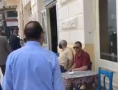 محافظ الإسكندرية يتفقد مقاهى المدينة ويشدد على الإجراءات الاحترازية.. فيديو