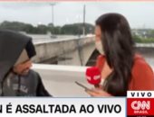 لص يسرق هواتف مراسلة "CNN" على الهواء في البرازيل.. فيديو