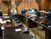 رئيس جامعة القناة تؤكد على ضرورة الالتزام بالإجراءات الاحترازية