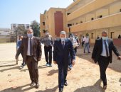 محافظ المنيا يتابع سير امتحانات الثانوية العامة بعدد من اللجان بمركز أبوقرقاص