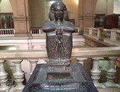 تمثال مسحور وبيشفى الأمراض فى المتحف المصرى بالتحرير.. إيه حكايته