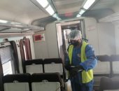 السكة الحديد تواصل أعمال تعقيم المحطات والقطارات ضد كورونا