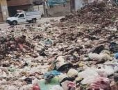 أهالى سندبسط بالغربية يناشدون المسؤولين برفع تراكمات القمامة بالقرية