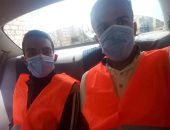 "أحمد" من أسيوط يشارك صورته بالكمامة التزاما بالإجراءات الوقائية مع صديقه