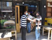 صور .. حملات موسعة على المقاهى لمتابعة الإجراءات الوقائية لمواجهة كورونا بمطروح