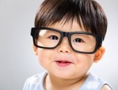 قصر النظر لدى الأطفال مشكلة تؤثر على الرؤية السليمة.. نصائح للعلاج 