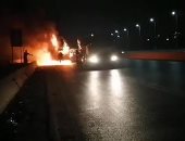 قارىء يشارك بأول صور لحريق شاحنة نقل على الطريق الدائرى 