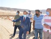نائب محافظ سوهاج يتفقد مشروعات برنامج التنمية المحلية لصعيد مصر