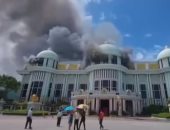 فيديو.. اندلاع حريق بأحد القصور فى تايلاند.. ومحاولات للسيطرة على النيران