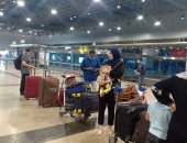 الحياة تعود لصالات مطار القاهرة الدولى بعد 3 شهور من التوقف.. صور 