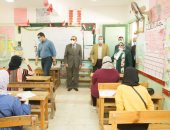 محافظ كفر الشيخ يتفقد لجان الثانوية العامة بـ 4 مدارس.. صور 