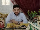خالد صانع مجسم كمين البرث تخليدا للمنسى وزملائه: أقل هدية لروح الشهداء (فيديو)