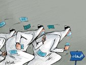 كاريكاتير صحيفة كويتية.. سباق مواطنى الكويت على المجمعات بعد إلغاء حظر كورونا