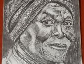 منه فنانة تشارك برسومات فنية وبورترية تظهر موهبتها