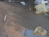 سكان منطقة مؤسسة الزكاة يشكون انتشار مياه الصرف الصحى بشارع عبد الوهاب