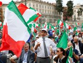 مسيرات للمطالبة بانتخابات مبكرة فى إيطاليا بعد فشل الحكومة فى إدارة أزمة كورونا