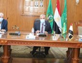 رئيس جامعة المنوفية يتابع أعمال لجنة المنشآت الجامعية