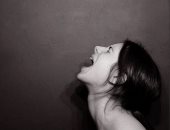 صرخات أنثى: زوجى تبرأ من أطفاله وطعن فى نسبهم بعد 16 سنة عشرة