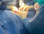 نجاح عملية استكشاف لطفل مصاب بكورونا ويعانى من صدمة بمستشفى ناصر ببنى سويف