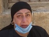 مساعدة رجاء الجداوي تبكي أمام قبرها: "22 سنة معاها مشفتش يوم وحش".. فيديو