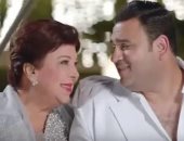 أكرم حسنى عن رجاء الجداوى: كانت بتغششنى الإفيهات وبتدى طاقة ومعطاءة وخسارتها كبيرة