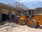 محافظ مطروح: إزالة تعديات على مساحة 3082 فدانا زراعياً و810 ألف م2 مبانى 