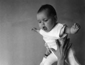 حادثة الاغتيال.. غسان كنفانى يشغل محرك سيارته لتنفجر ومعه ابنة شقيقته؟