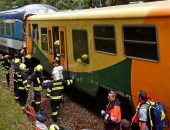 بالصور والفيديو.. وفاة 3 وإصابة 30 شخصا فى تصادم قطارين بجمهورية التشيك  