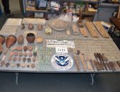 نيويورك بوست: اتهام مواطن أمريكى بتهريب 590 قطعة آثار مصرية.. صور