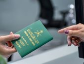 جواز سفر عربى يتيح الدخول لـ 77 دولة دون تأشيرة .. تعرف عليه