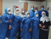 مستشفى الأقصر العام تعلن خروج 11 حالة تعافى وشفاء من فيروس كورونا.. صور