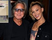 إدارة "إنستجرام" تعتذر لبيلا حديد بعد حذف صورة جواز سفر والدها الفلسطينى