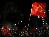 العالم هذا الصباح..احتفالات بشوارع سنغافورة بعد فوز الحزب الحاكم بالانتخابات..أنصار العدالة والتنمية يستفزون المجتمع الدولى بالصلاة أمام "آيا صوفيا".. أمريكيون يحتلون ساحة مجلس مدينة لإجبار عمدتها على الاستقالة