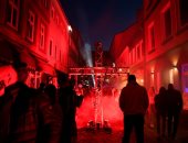 مظاهرات فى شوارع ألمانيا تطالب بإعادة فتح بيوت الدعارة.. صور 