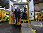 جونسون من داخل "إسعاف لندن" :كورونا تحت السيطرة وبالمراقبة نحفاظ على سلامتنا