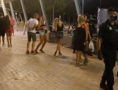 أوروبا تحاول كبح تهديدات موجة ثانية من كورونا.. إسبانيا تعزل 7 ولايات بكتالونيا وتغلق المقاهى فى مايوركا.. مدن إيطالية تقرر تمديد الطوارئ مع ارتفاع نسبة إصابة الشباب.. وفرنسا تفرض فحص القادمين من الدول المتضررة