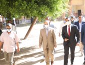 محافظ الشرقية ونائب قنا يتفقدان لجان امتحانات الثانوية العامة ..صور