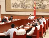 رئيس مجلس الدولة الصينى يشدد على تعزيز تنفيذ السياسات وزيادة الإصلاح 