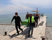 ارتفاع أعداد ضحايا غرق قارب لاجئين في تركيا لـ 33 شخصا وسط صمت حكومى