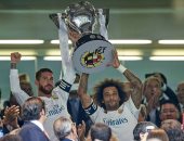 ريال مدريد يرفع كأس الليجا فى حال الفوز على فياريال 