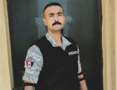 "كلنا جيش مصر" ..  محمد علاء يشارك بصورته بالزى العسكرى