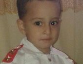 كلنا جيش مصر.. الطفل "سعيد" يشارك بالزى العسكرى فى حب مصر