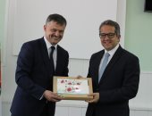 وزير السياحة: 19 رحلة وصلت مصر من بيلاروسيا منذ استئناف الحركة السياحية.. صور